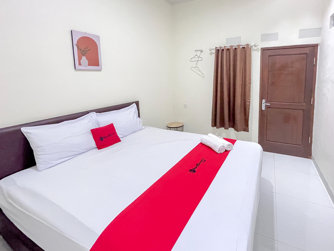 RedDoorz Syariah near AMIKOM Purwokerto, Banyumas