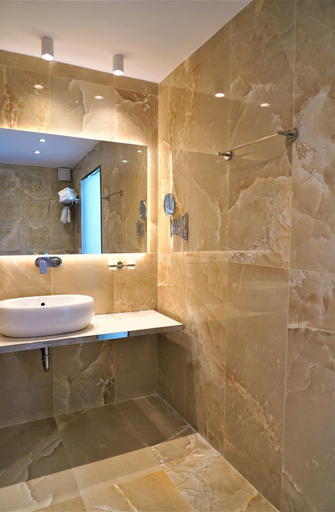Bathroom 2, Bella Vista Hotel Studios & Apartments, Epirus