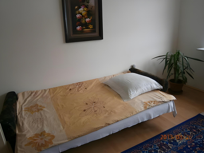 Bedroom 13