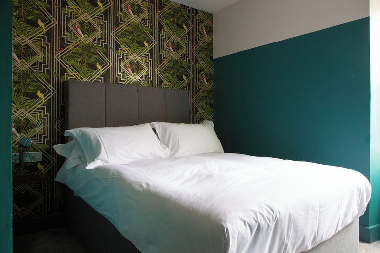 Bedroom 4, The Crown Rooms, London