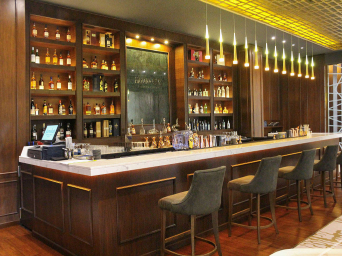 Food & Drinks 5, Royal Saray Resort, Manama