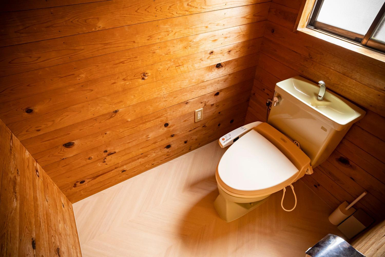 Bathroom 3, Cottage Coliberty, Anan