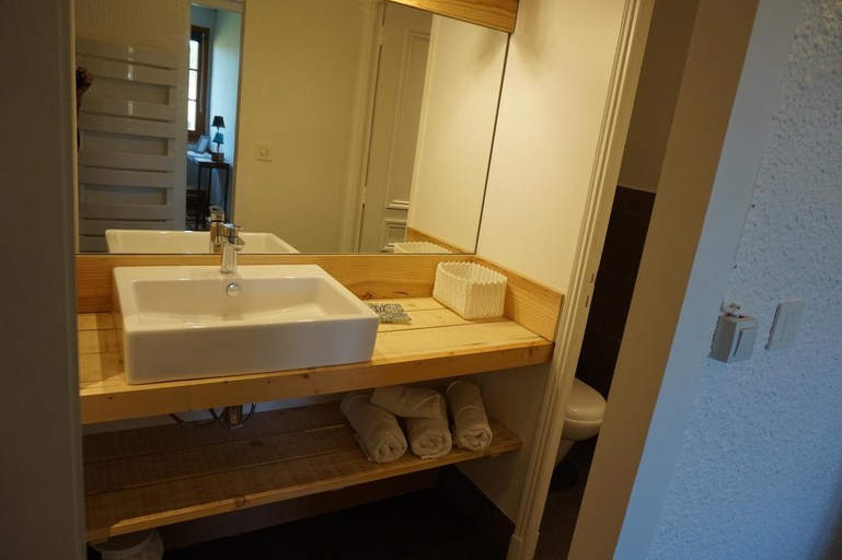 Others 4, Auberge de la Perdrix, Doubs
