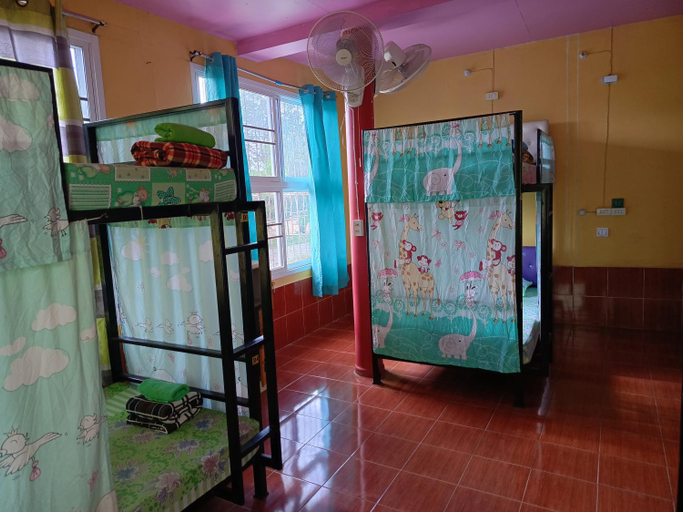 Bedroom 2, Rueang Sri Siri Guesthouse, Muang Sukhothai