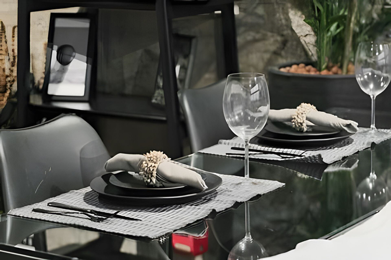 Food & Drinks 12