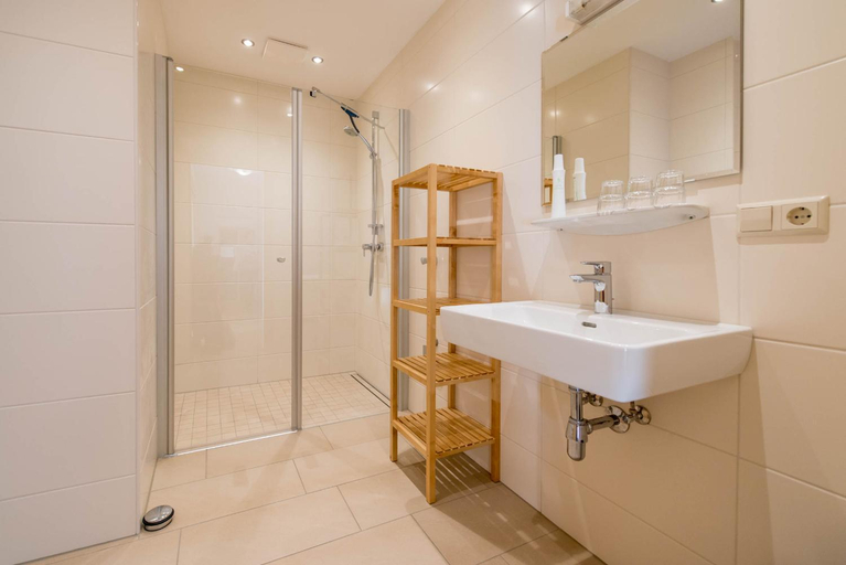 Bathroom 2, Naturgut Gailtal, Hermagor