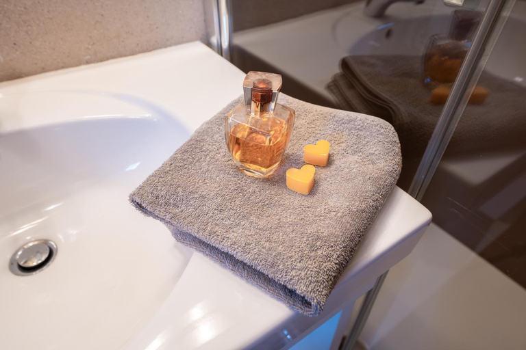 Bathroom 2, Residence Burghof, Bolzano