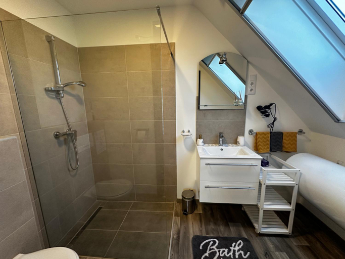 Bathroom 3, See Panzio, Sopron-Fertőd