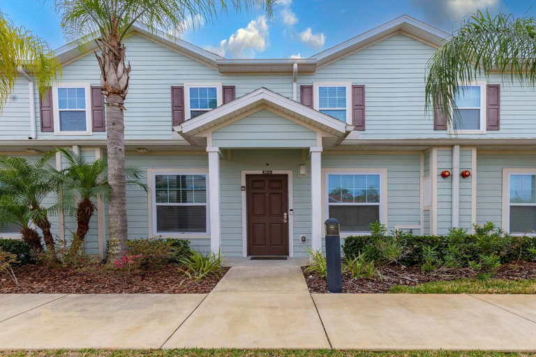 Room 4, Fabulous Townhome Near the Parks, Osceola