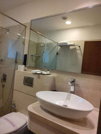Bathroom 4, Claresta Hotels, Krishnagiri