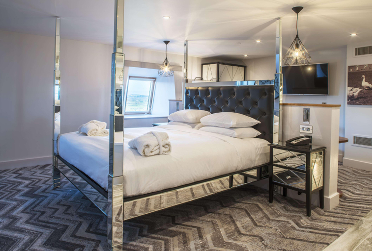 Bedroom 3, DoubleTree by Hilton Bristol South - Cadbury House, North Somerset