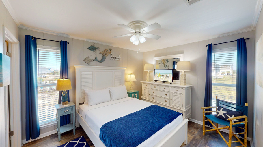 Bedroom, Beach Home With Private Pool & Beach Access- Sleeps 4, Baldwin