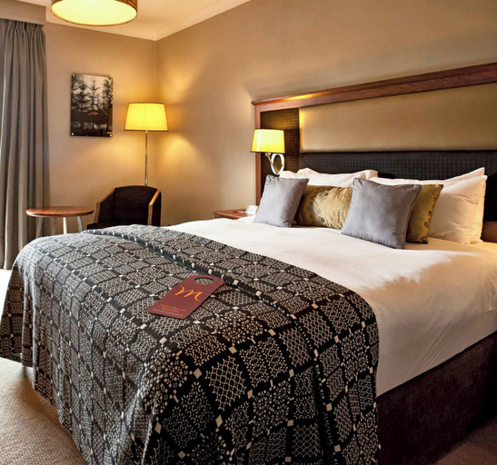 Bedroom 2, Sunday London Staines-upon-Thames Heathrow T5, Surrey