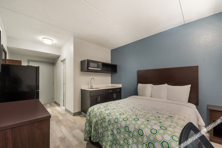 Bedroom 3, HomeTowne Studios San Antonio – Seaworld/Northwest, Bexar