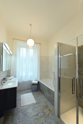 Bathroom 7