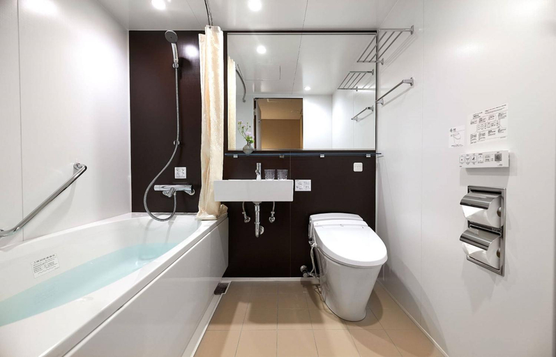 Bathroom 7