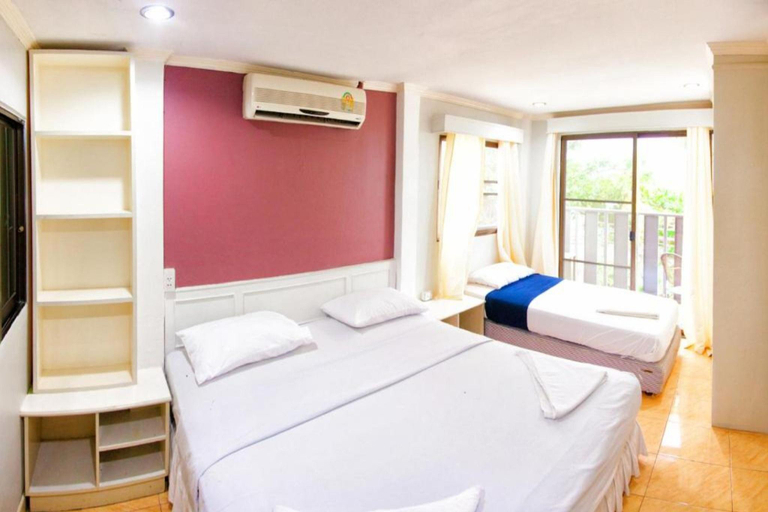 Bedroom 3, G I Lodge, Pattaya