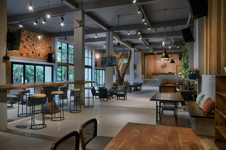 Food & Drinks, 9Station Hostel & Bar Phu Quoc, Phú Quốc
