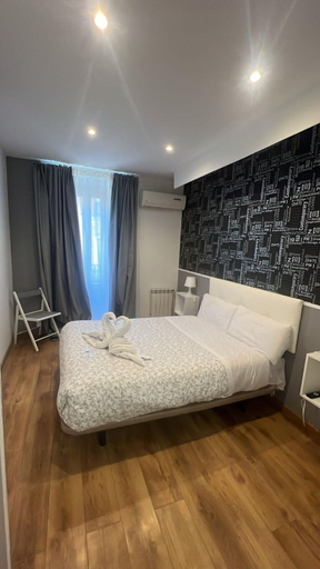 Bedroom 3, Hostal Noviciado, Madrid