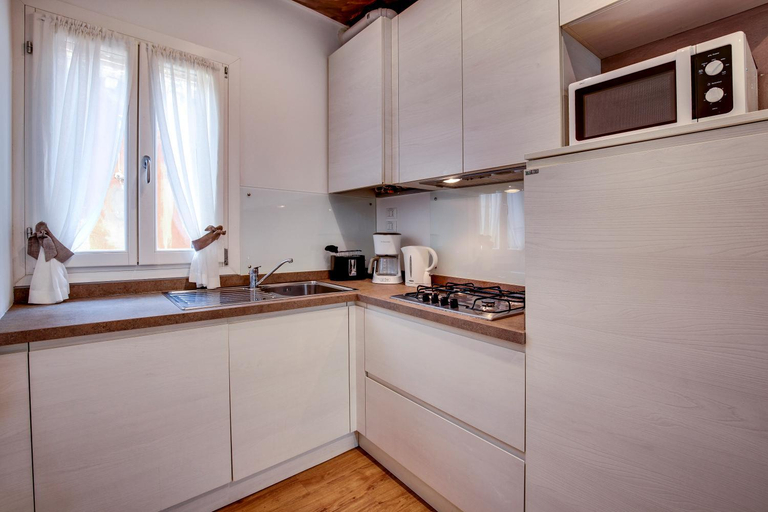 Others 4, Charming Castello Apartments by Wonderful Italy, Venezia