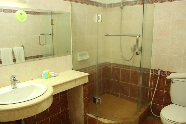 Bathroom 3, Wisma Makara Universitas Indonesia, Depok