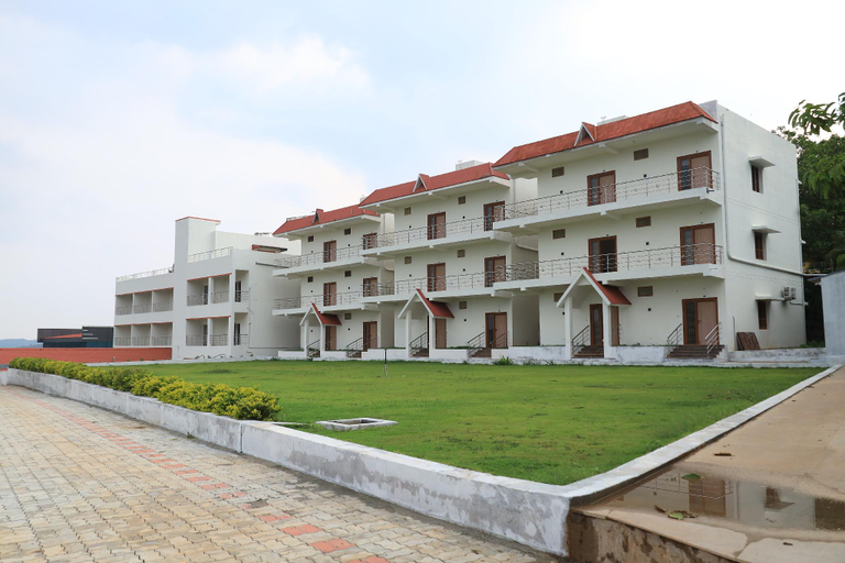 Exterior & Views 1, NATURES TRAIL, Vellore