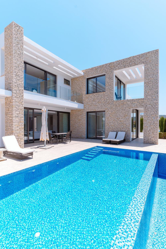 Others 5, Coral Residences