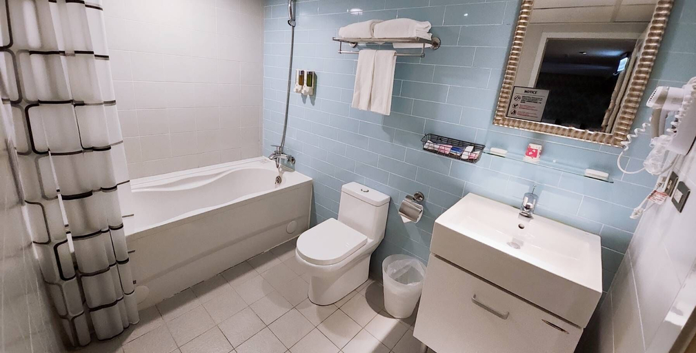 Bathroom 3, LaVita Hotel, Taipei City