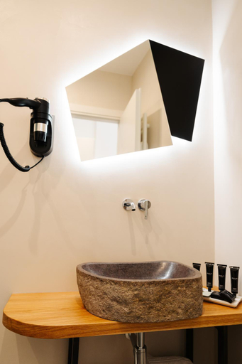 Bathroom 11