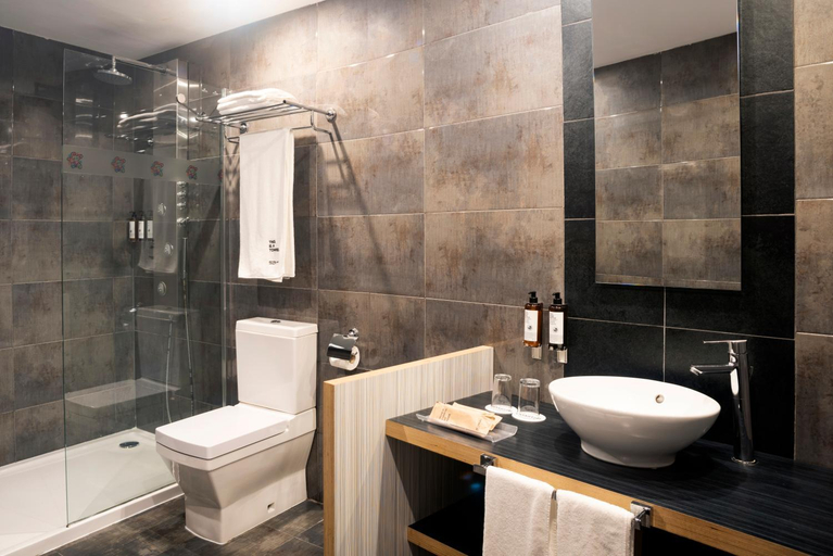 Bathroom 3, Petit Palace Boqueria Garden, Barcelona