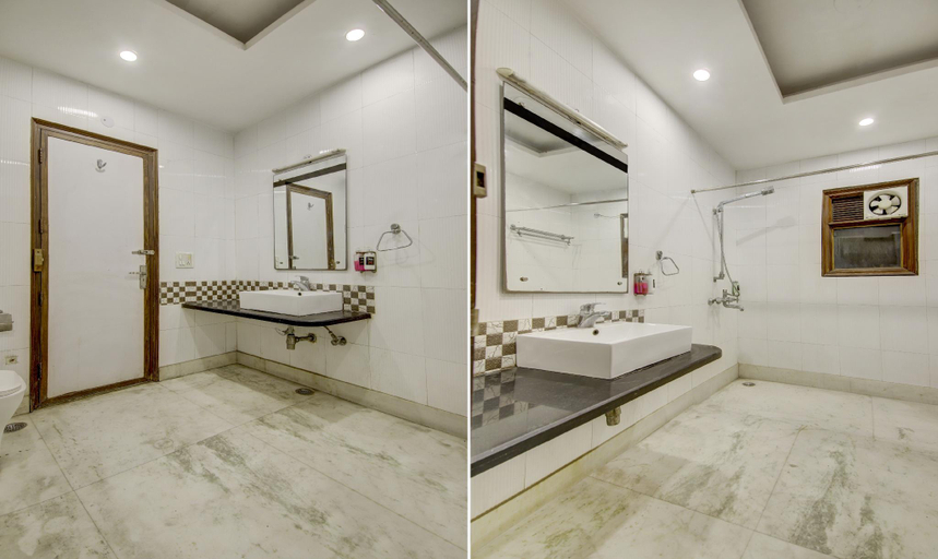 Bathroom 7