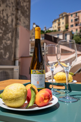 Food & Drinks 4, Pasini Luxury room,cozy winemakers retreat, La Spezia