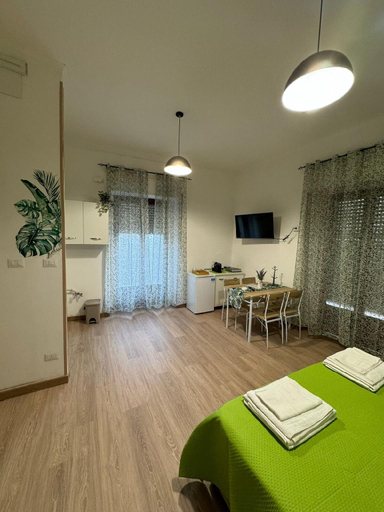 Others 5, TikiRoom, Catanzaro