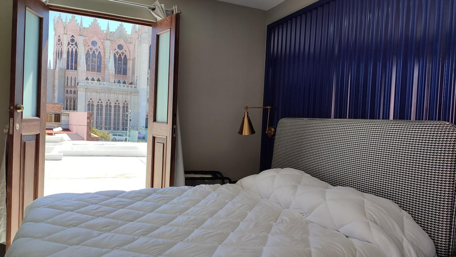 Bedroom 5, WUER Expiatorio, León
