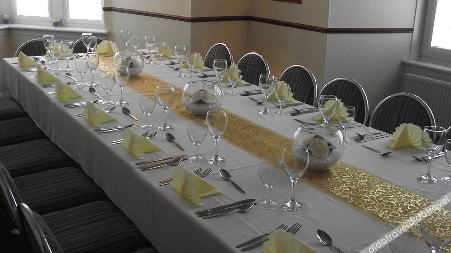 Food & Drinks 5, Bentley Hotel, North Lanarkshire
