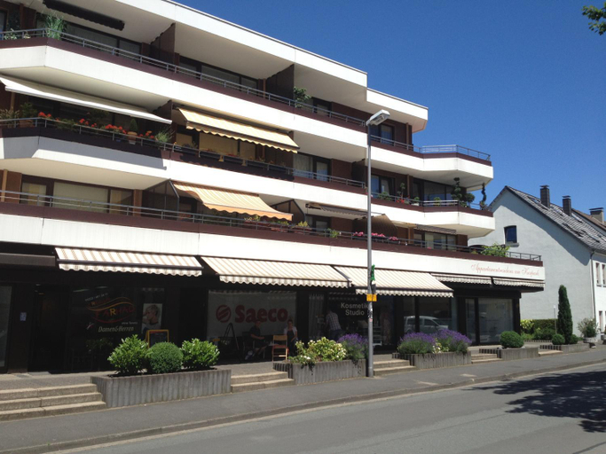 Exterior & Views 1, Appartementresidenz am Kurpark - Ferienwohnungen mit Pool & Sauna & Garage, Lippe