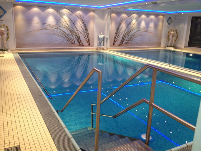 Sport & Beauty 2, Appartementresidenz am Kurpark - Ferienwohnungen mit Pool & Sauna & Garage, Lippe