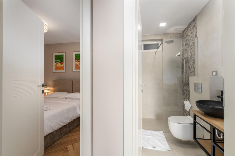 2, Larum Apartmens, Vrsar