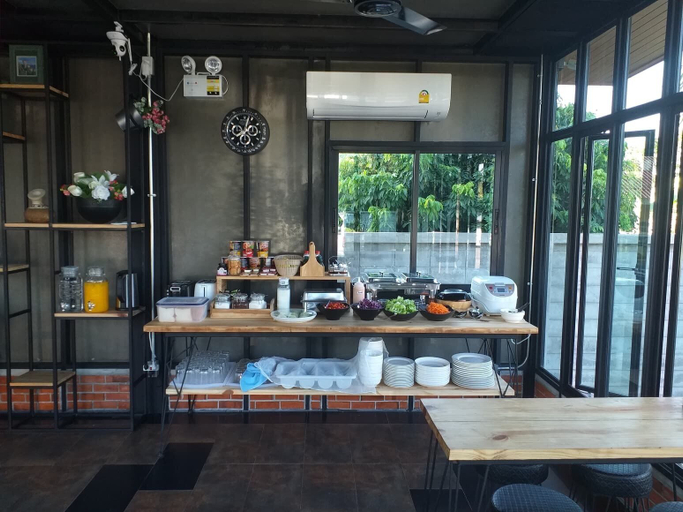 Food & Drinks, Baan Kampu Resort, Pak Chong