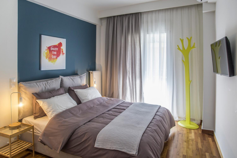 Bedroom 2, The Athens Insider, Attica