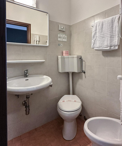 Bathroom 4, Hotel Aplo - Breakfast Experience, Ravenna
