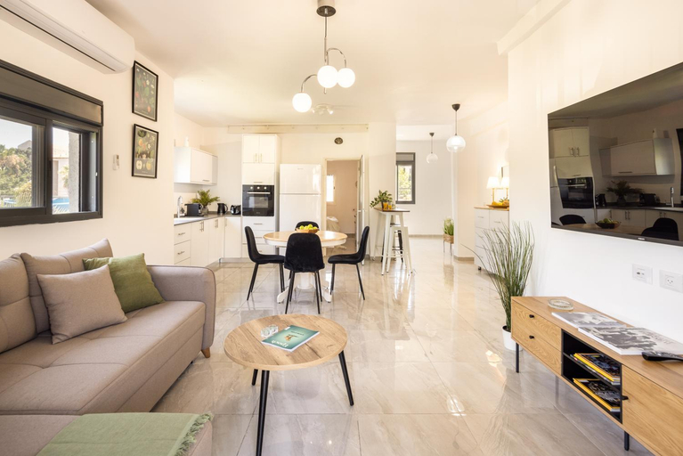 3, Stylish 3BR City Stay Near Bahaʼi Gardens