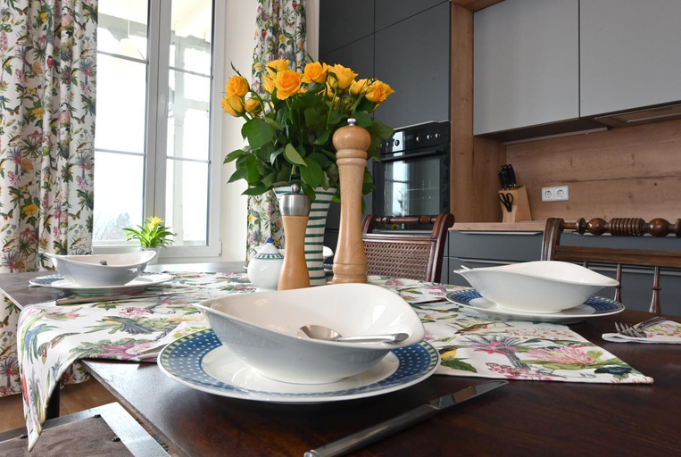 Dining Room 8