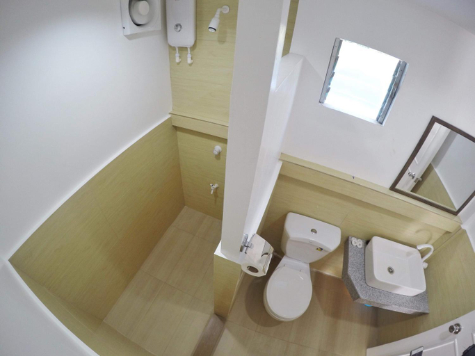Bathroom 3, Heartland Hotel Serviced Rooms & Apartments, Panglao