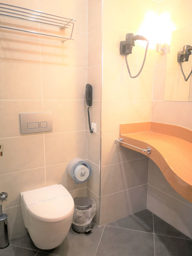 Bathroom 5, Grand Park Hotel Istanbul, Beylikduzu