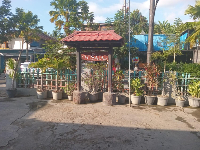 Others 3, Hotel Wisata, Manggarai Barat