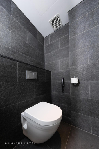 Bathroom 21