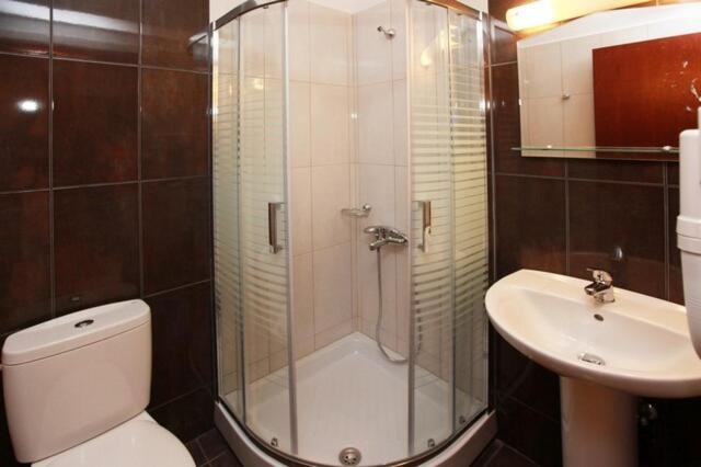 Bathroom 2, Stefania Studios 2, East Macedonia and Thrace