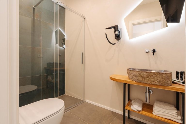 Bathroom 9