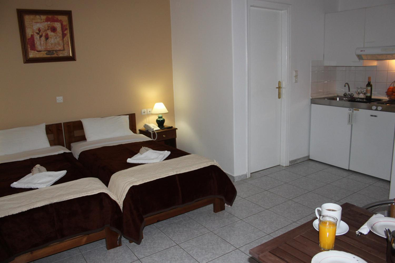 Bedroom 4, 123 Armonia Studios, Central Greece